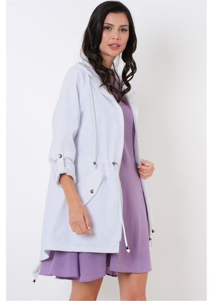 Clemente Kapüşonlu Ayarlanabilir Beli Büzgülü Katlamalı Kol Mont BEYAZ