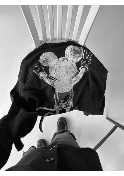 Erkek Oversize Mickey Mouse Kabartma Baskılı Kazak Siyah
