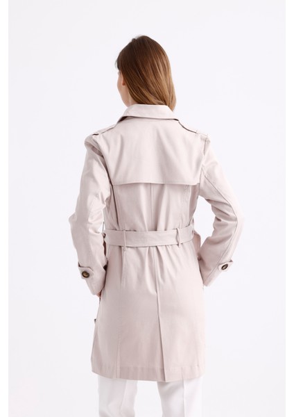 Esnek Pamuk Gabardin Kısa (80CM) Omuz Apoletli Kemerli Kadın Trençkot 1120 fırsatları
