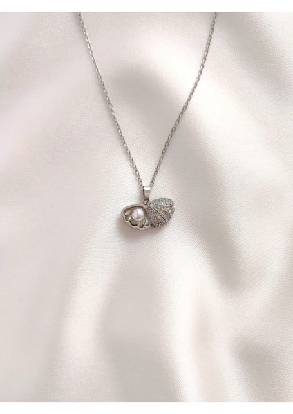 Kadın Paslanmaz Çelik Gümüş Renk Açılır Kapanır Istiridye İnci Deniz Kabuklu Zirkon Taşlı Kolye