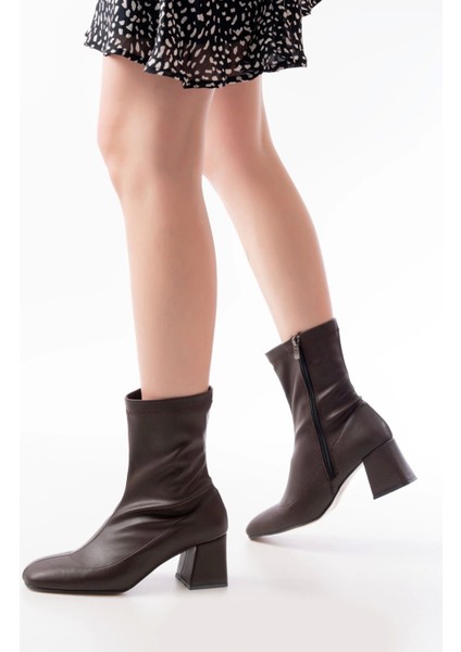 MSK-033 Kahverengi Topuklu Fermuarlı Kadın Bot modelleri