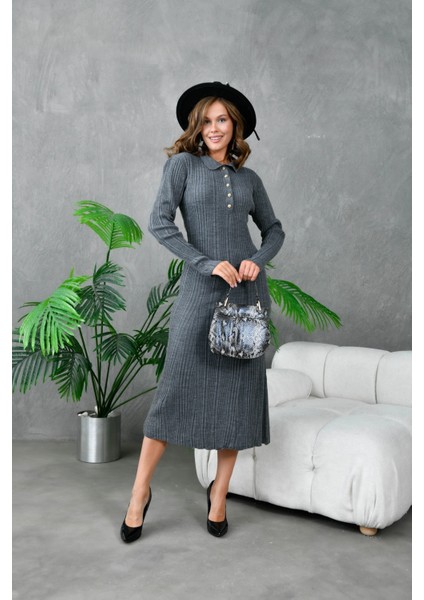 Kadın Düğme Detay Uzun Triko Elbise