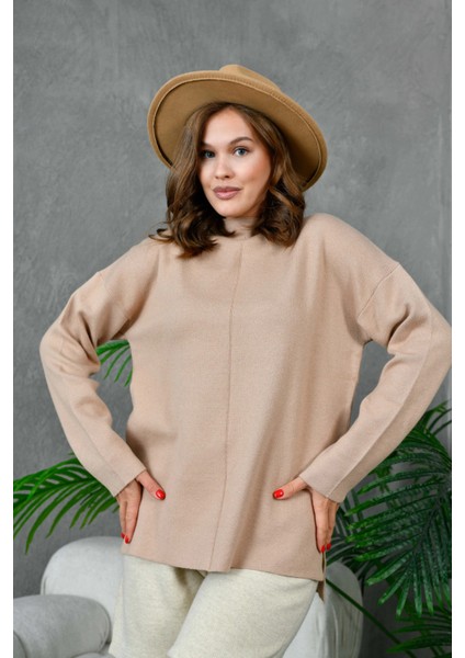 Kadın Dik Yaka Salaş Triko Kazak
