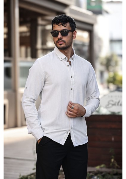 Erkek Beyaz Slim Fit Dar Kesim Düğmeli Yaka Keten Görünümlü %100 Pamuk Flamlı Gömlek