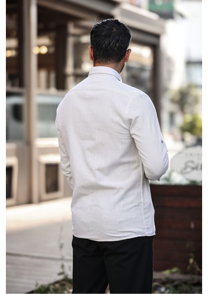 Erkek Beyaz Slim Fit Dar Kesim Düğmeli Yaka Keten Görünümlü %100 Pamuk Flamlı Gömlek