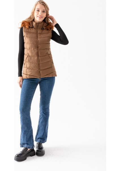 Kadın Vizon Rengi Kapüşonlu Fermuarlı Şişme Yelek fiyatları