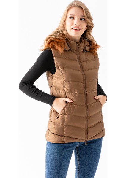 Kadın Vizon Rengi Kapüşonlu Fermuarlı Şişme Yelek fırsatları