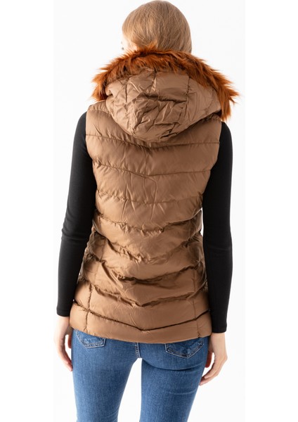 Kadın Vizon Rengi Kapüşonlu Fermuarlı Şişme Yelek indirimleri