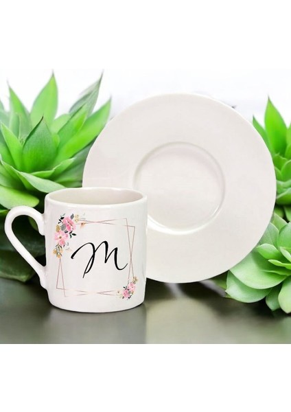 M Harfli Çiçekli Çerçeveli Kişiye Özel Tasarımlı Hediyelik Tekli Türk Kahve Fincanı