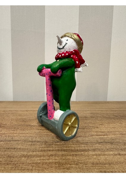 Scooter Detaylı Kardan Adam Polyester Obje