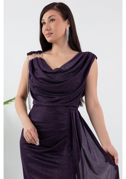 Omuz Aksesuarlı Simli Degaje Yaka Elbise 39878 fiyatları