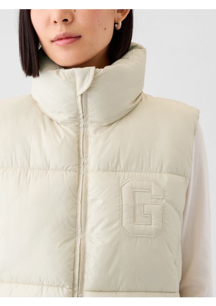 Kadın Kırık Beyaz Gap Logo Geri Dönüştürülmüş Crop Puffer Şişme Yelek modelleri
