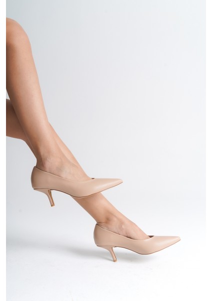 Sivri Burunlu Orta Topuklu Kadın Stiletto fiyatları