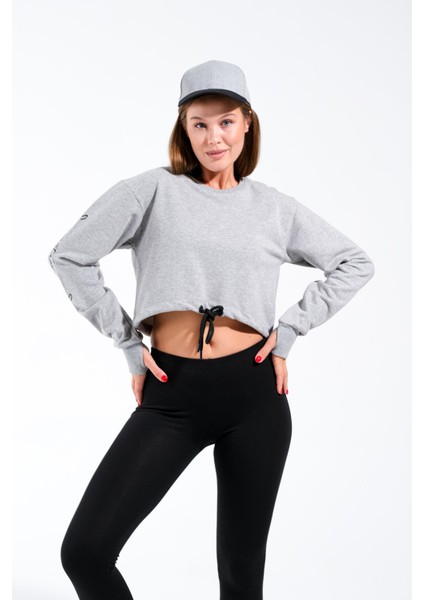 724501_SIGNATURE Style Kadın Kordon Bağlamalı Yuvarlak Yaka Crop Sweatshirt Gri Melanj