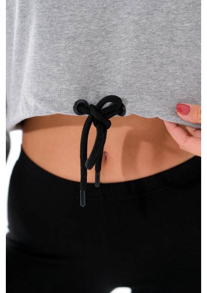 724501_SIGNATURE Style Kadın Kordon Bağlamalı Yuvarlak Yaka Crop Sweatshirt indirimleri