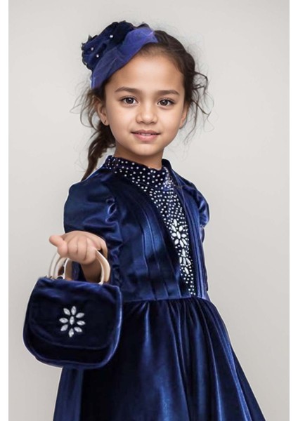 Kız Çocuk Üzeri Çiçek Taş Işlemeli Boğazlı Yaka Lacivert Kadife Abiye indirimleri