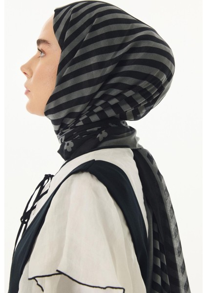 Lenora Çizgili Papatya Desen Siyah-Gri Pamuklu Şal fiyatları