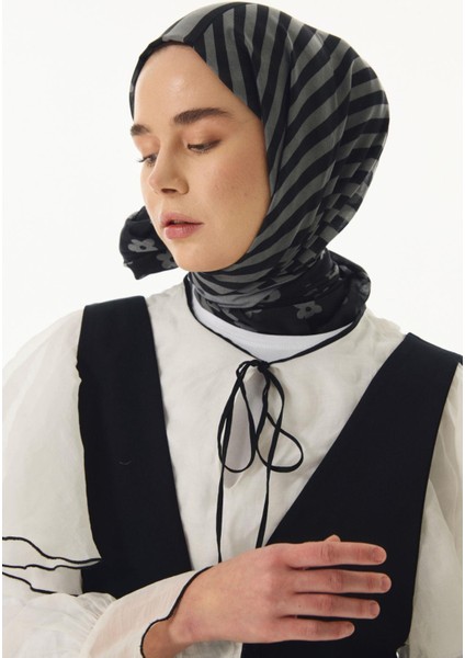 Lenora Çizgili Papatya Desen Siyah-Gri Pamuklu Şal modelleri