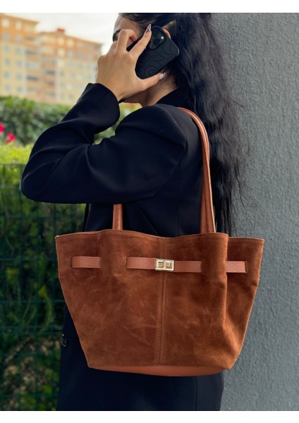 Karen Süet Toka Detaylı Taba Çanta fiyatları