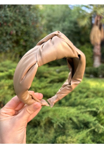 BYM431 Modern Parlak Deri Düğümlü Yumuşak Kadın Saç Aksesuarı Taç