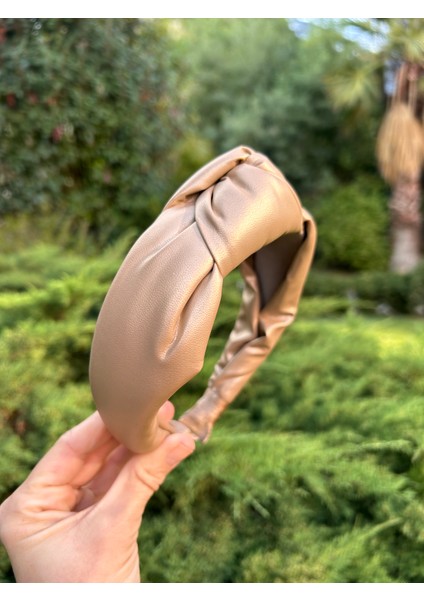 BYM431 Modern Parlak Deri Düğümlü Yumuşak Kadın Saç Aksesuarı Taç fiyatları