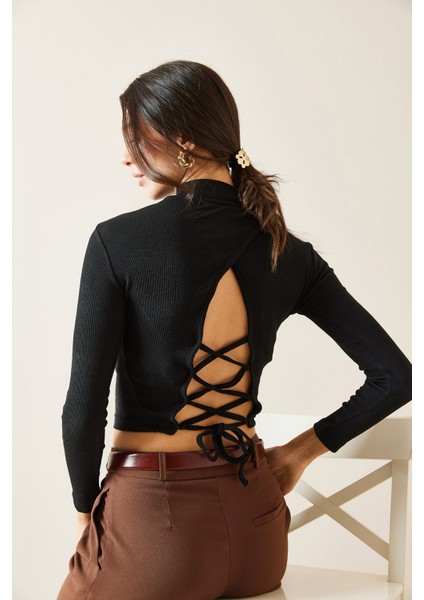 Siyah Sırtı Bağlamalı Bluz 5KXK2-48995-02 fırsatları