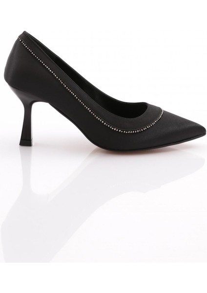 30 Kadin Topuklu Ayakkabi