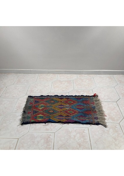 81X146 cm Geometrik Desenli Çok Renkli Çiftlik Evi Stili Dekoratif El Dokuma Kilim