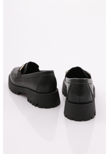 2854 Kadin Metal Aksesuarli Loafer Ayakkabi