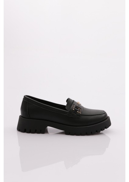 2854 Kadin Metal Aksesuarli Loafer Ayakkabi