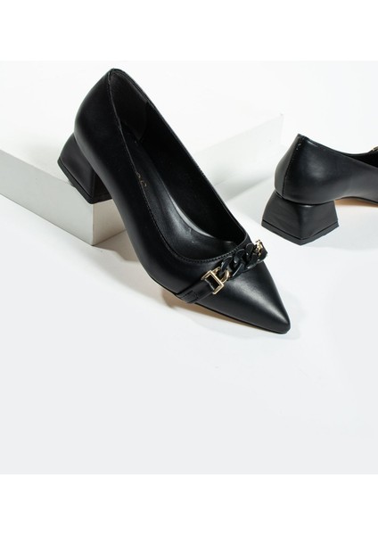 Siyah Zincir Detay Kadın Topuklu Ayakkabı modelleri