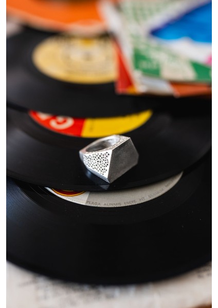 Brisk Yüzük Silver