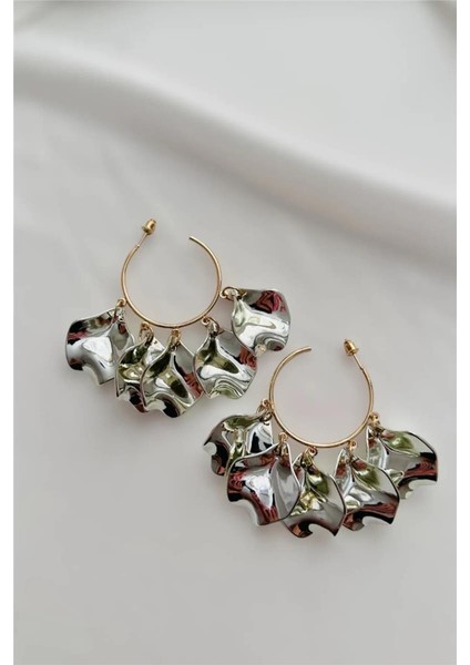 Metalize Parlak Yapraklı Halka Küpe 6 Cm.