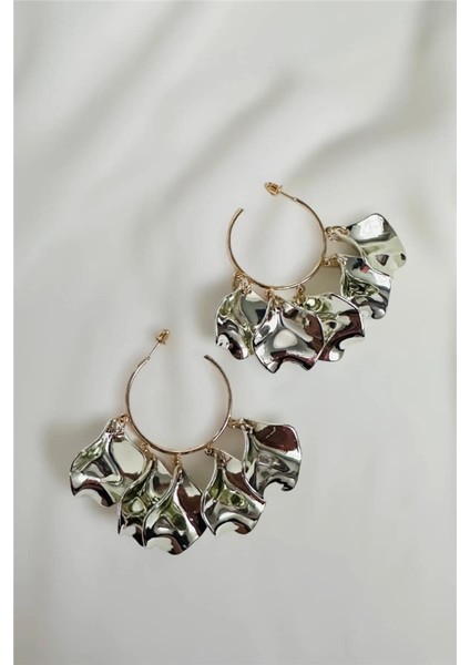 Metalize Parlak Yapraklı Halka Küpe 6 Cm. modelleri