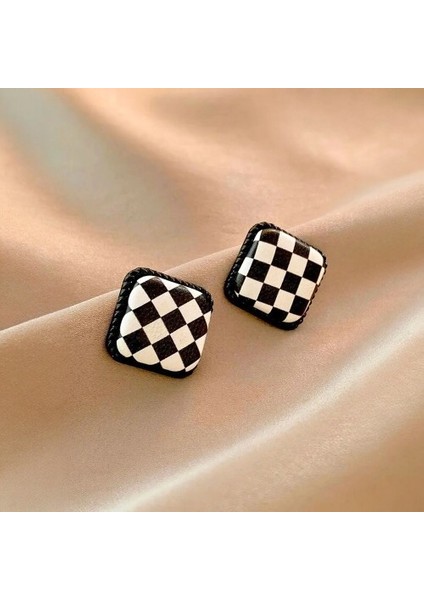 Damalı Deri Tasarım Küpe 2 Cm.