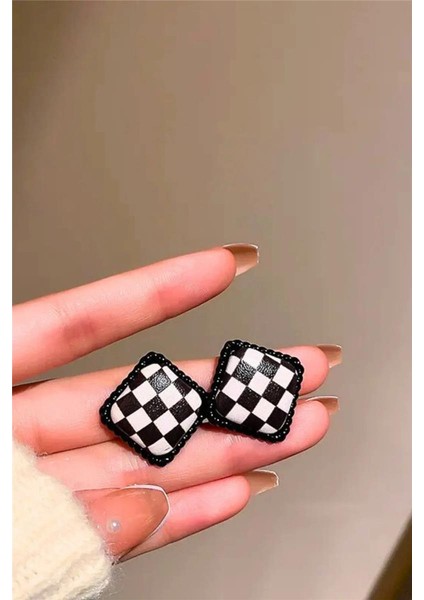 Damalı Deri Tasarım Küpe 2 Cm. modelleri