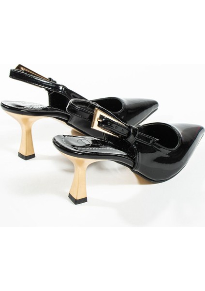 April Kadın Tokalı Detay Topuklu Ayakkabı