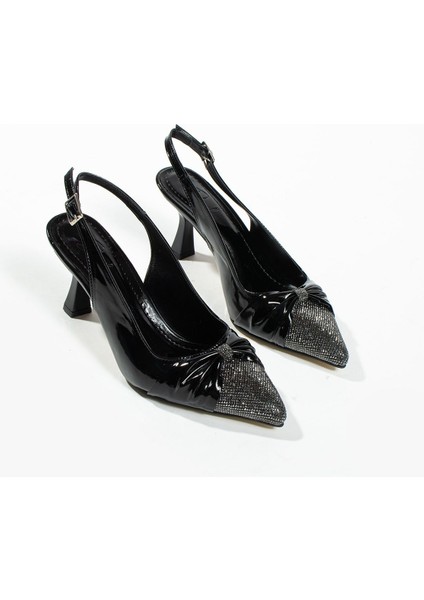 Valencia Kadın Siyah Rugan Taş Detaylı Bilek Bağlı Topuklu Ayakkabı