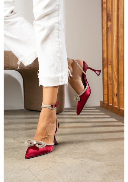 Bordo Saten Bilekten Bağlamalı Taşlı Fiyonklu Topuklu Kadın Ayakkabı fırsatları