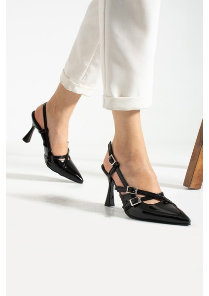 Kadın Topuklu Ayakkabı İki Bantlı Parlak Rugan Tasarım 40 Numara