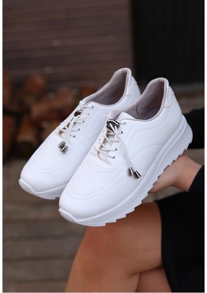 Beyaz Renk Cilt Deri Kolay Bağcık Anahtarlı Kadın Spor Ayakkabı Rmy