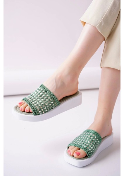 Keisha Yeşil Örgülü Terlik modelleri