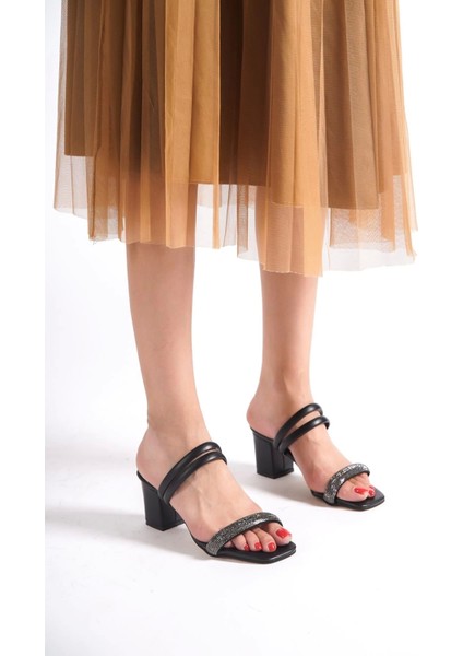 Belda Siyah Cilt Topuklu Terlik fiyatları