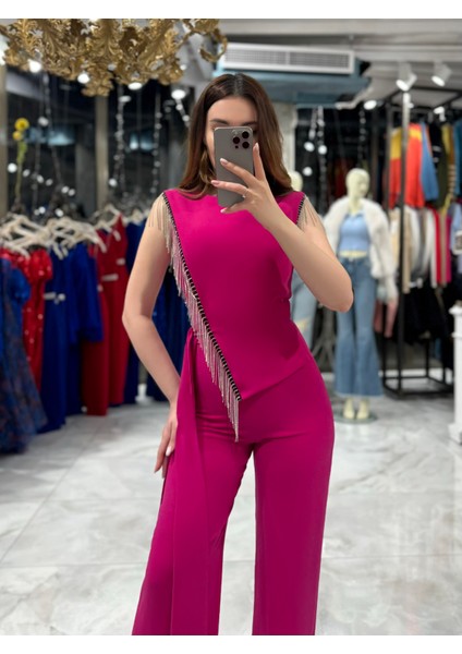 Tereza Yandan Bağlamalı Zincir Taş Detaylı Tulum-Fuşya