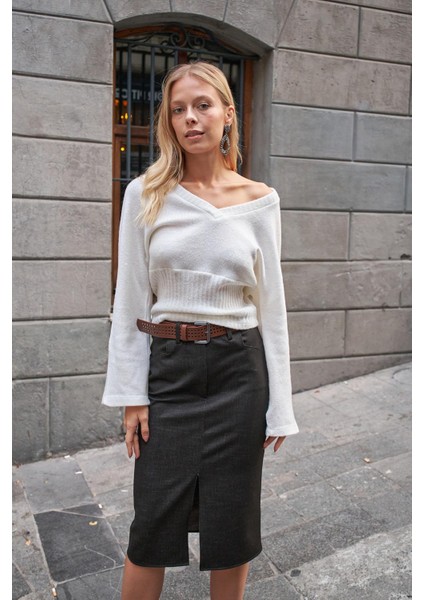 Kadın Yumuşak Dokulu Tiftik V Yaka Yarasa Uzun Kol Triko Kazak Bluz-Krem modelleri