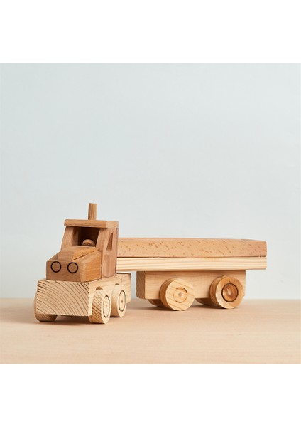 Ahşap Kasalı Tır