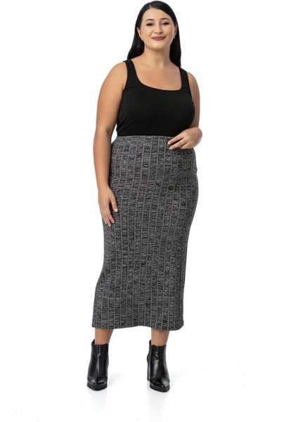 Büyük Beden Beli Lastikli Fitilli Triko Siyah Etek