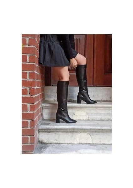 Kadın Siyah Fermuarlı Diz Altı Boy Topuklu Çizme . Taım fırsatları