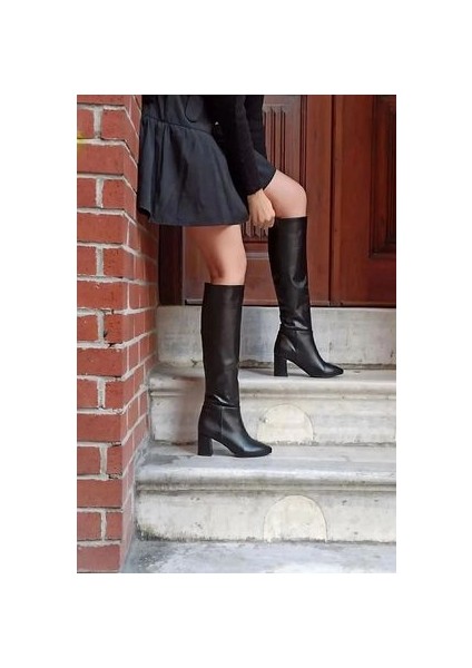 Kadın Siyah Fermuarlı Diz Altı Boy Topuklu Çizme . Taım indirimleri