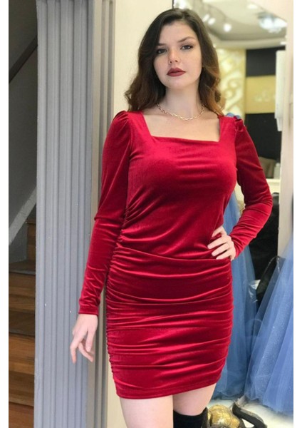 Kare Yaka Detay Büyük Beden Kadife Elbise